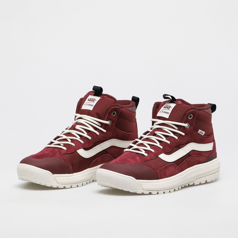 Vans Ultrarange Exo Hi in Pomegranate/Port Women Size 8.5
